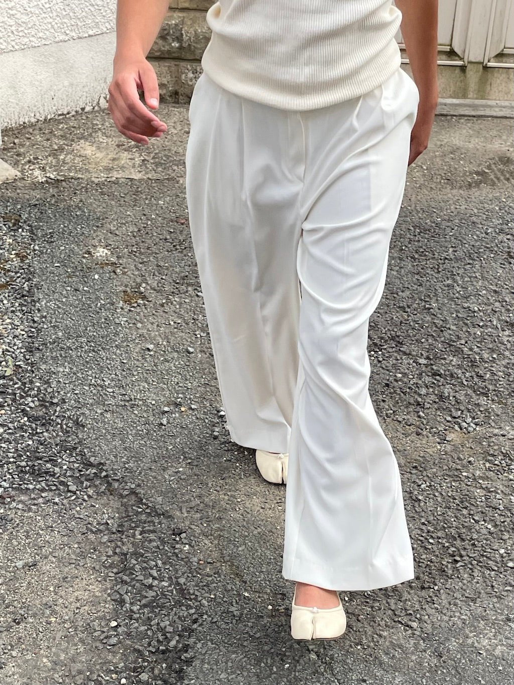 ARIA TWO TUCK PANTS Pants OEA ARCHIVE