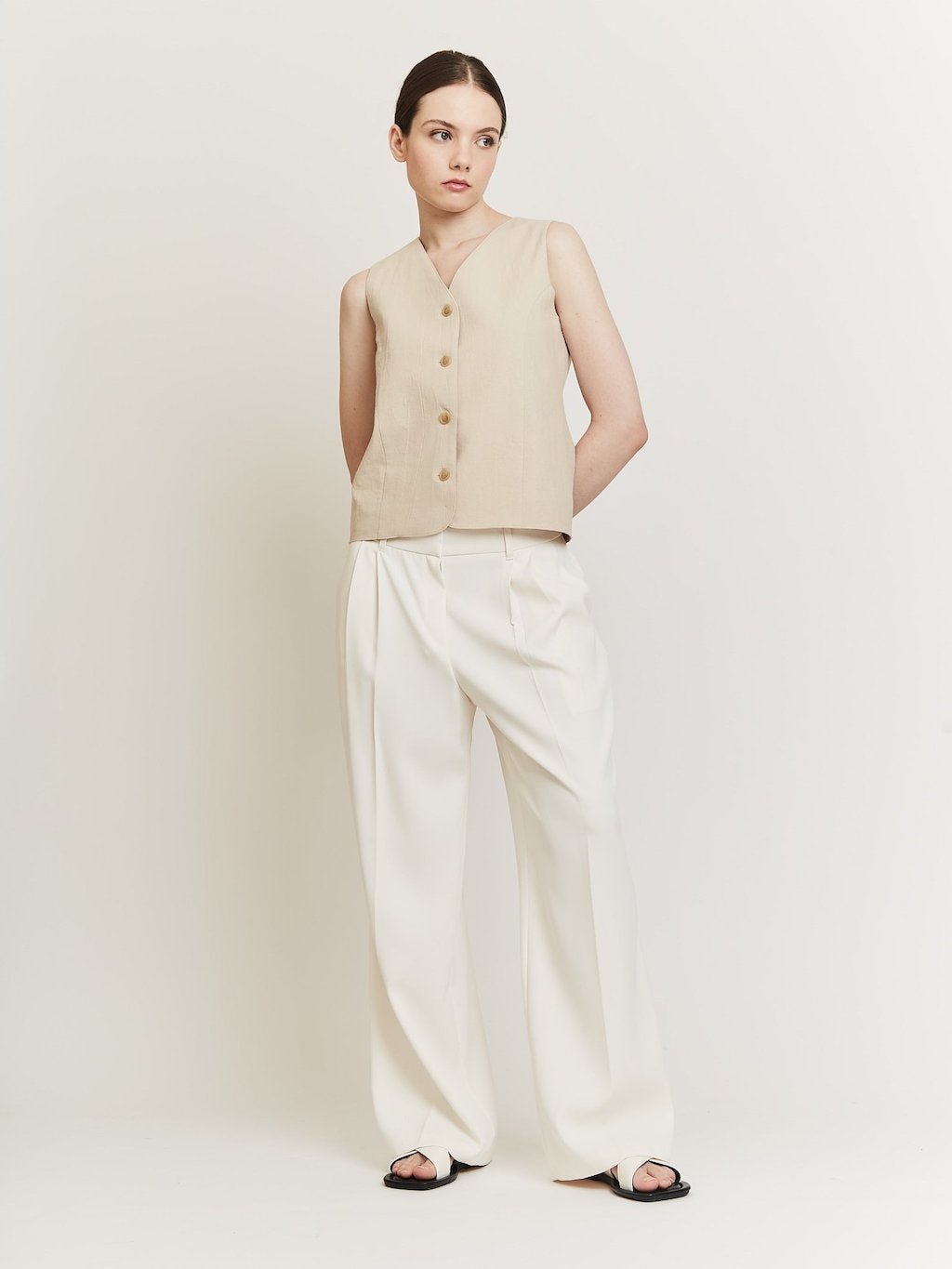 ARIA TWO TUCK PANTS Pants OEA ARCHIVE